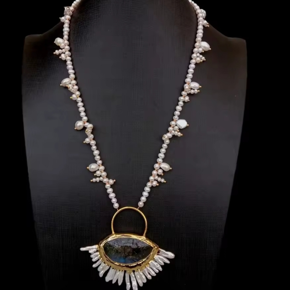 Nwt Natural Freshwater Pearl and Blue Stone Necklace - Picture 3 of 3